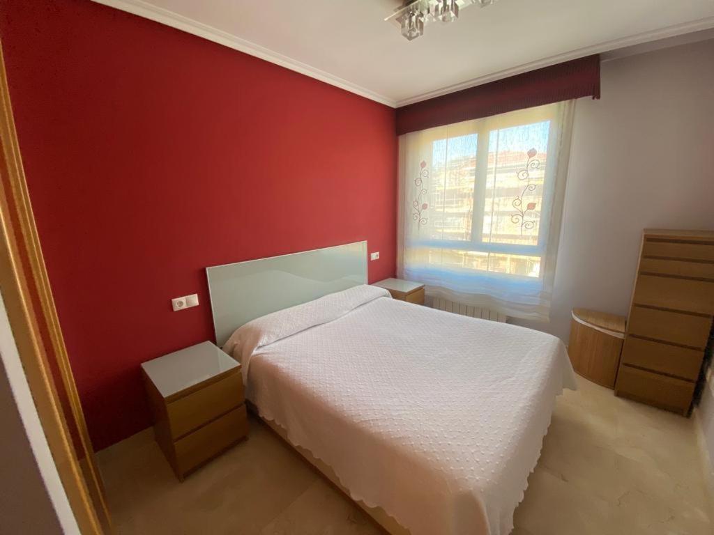 Arbidel, apartamento con piscina en Llanes Exterior foto
