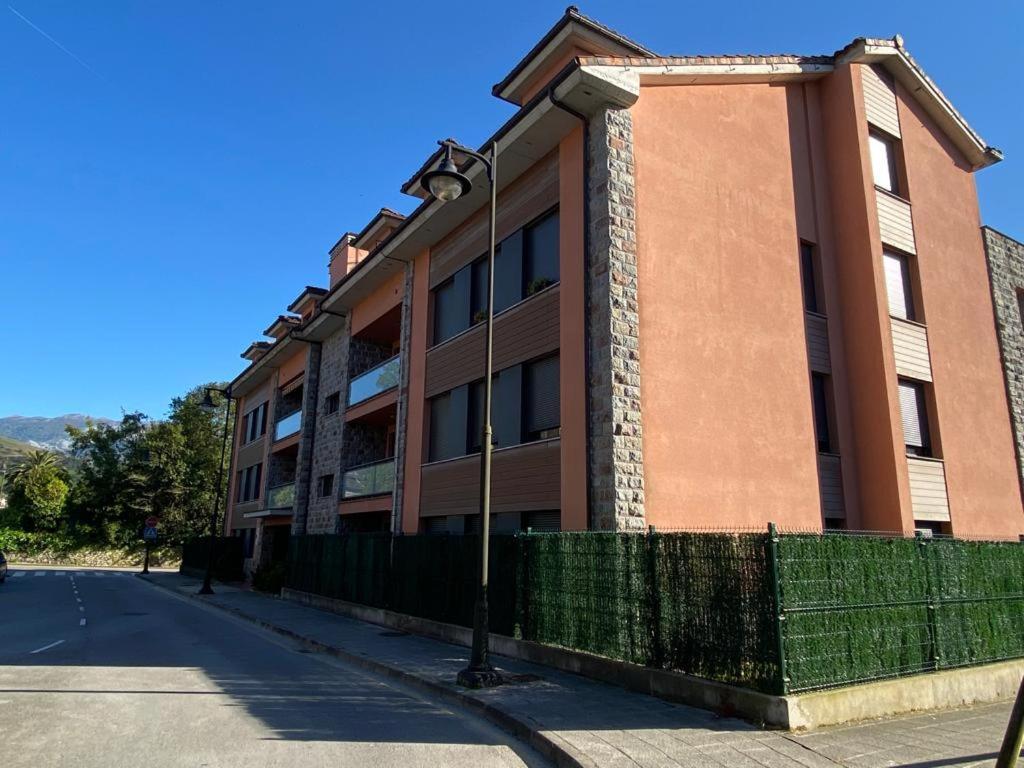 Arbidel, apartamento con piscina en Llanes Exterior foto