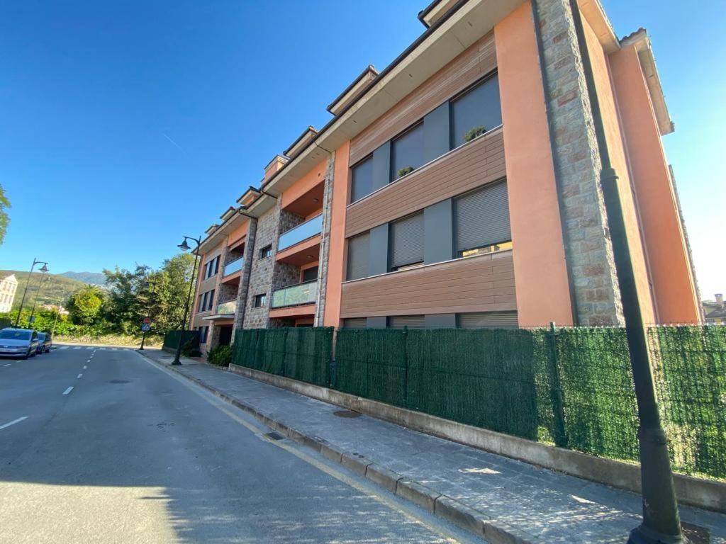 Arbidel, apartamento con piscina en Llanes Exterior foto